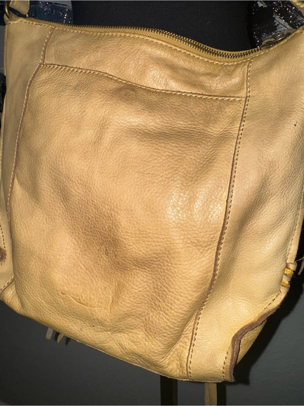Lucky Brand Camel Tan Leather Crossbody Bag with Front Zips - Picture 6 of 9